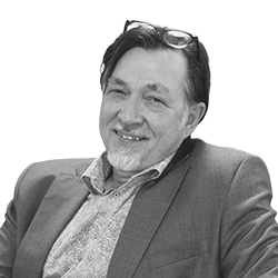 الأستاذ الدكتور توماس ستاوبيتز